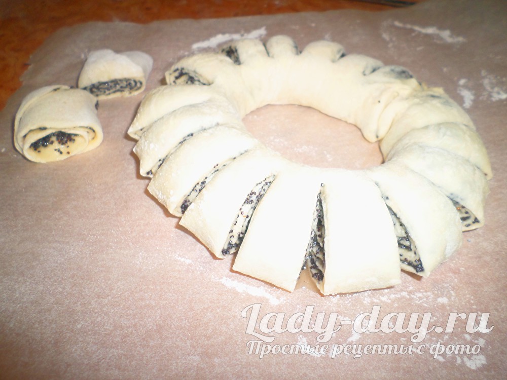 рулет с маком