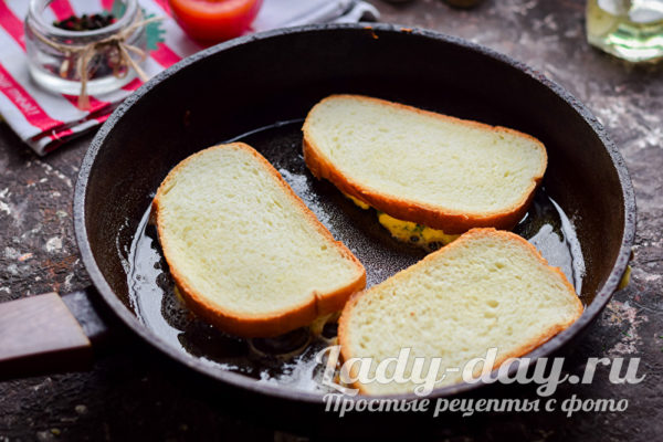 обжарить хлеб