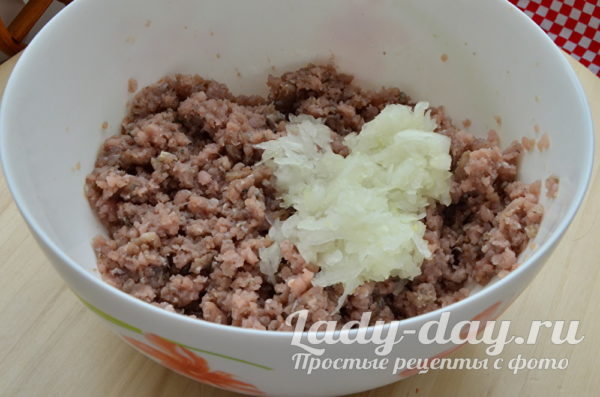 добавить лук