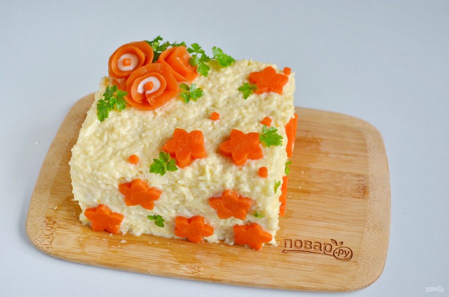 Закусочный торт с рыбой