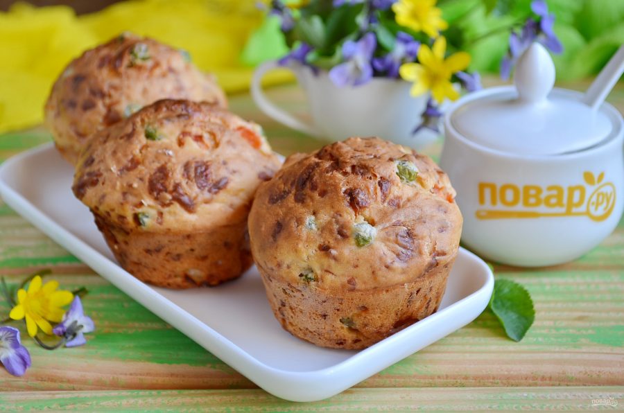 Булочки с брынзой и зеленым горошком