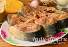 Скумбрия в луковой шелухе с чаем – в бутылке