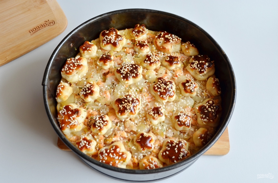 Слоеный пирог с семгой