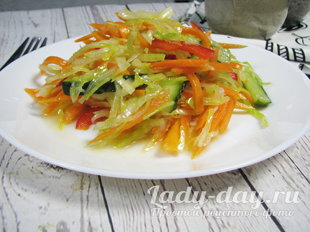 салат из свежей капусты с огурцом рецепт с фото очень вкусный