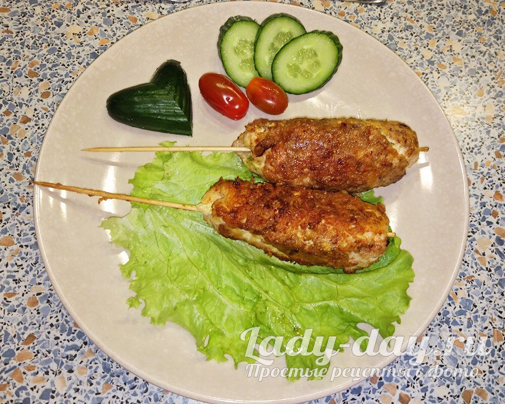 Куриные рулетики с начинкой, на сковороде