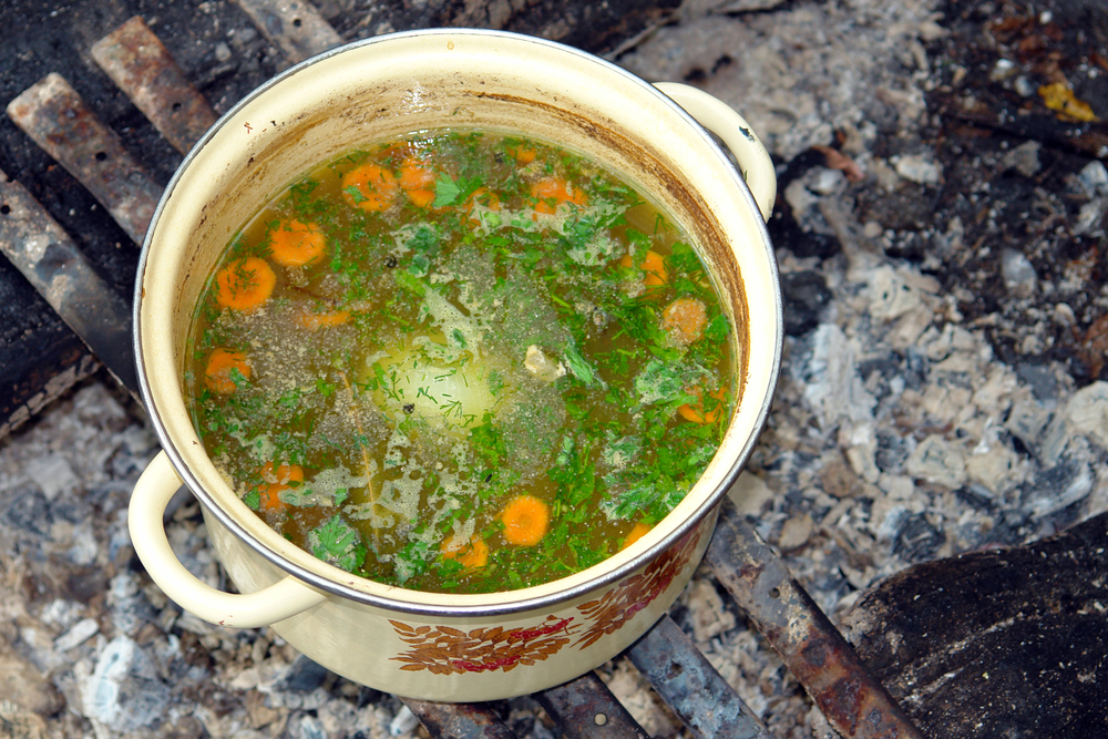 Уха на костре