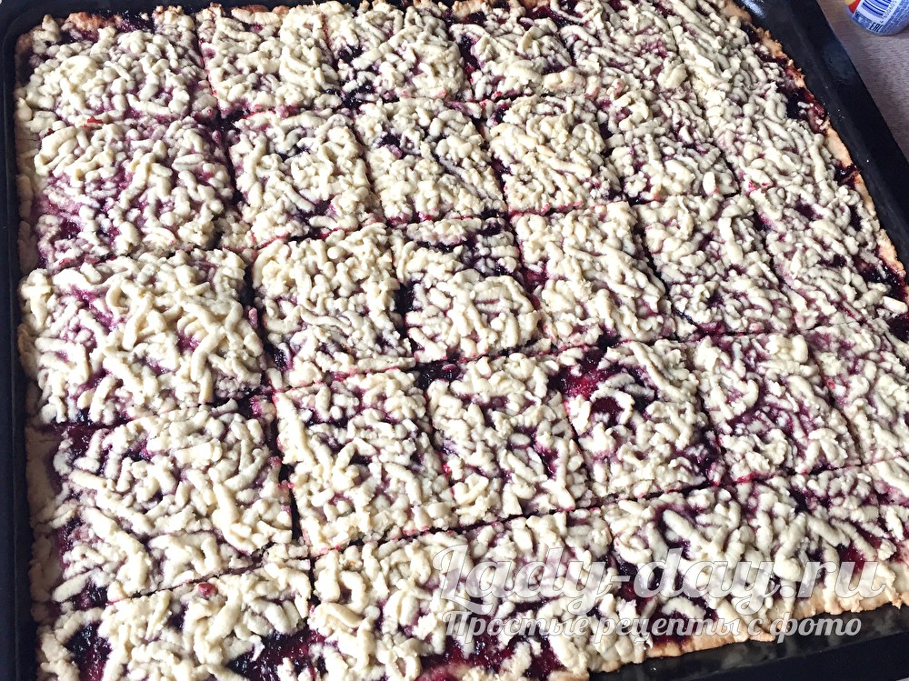 Печенье с вареньем и тертым тестом