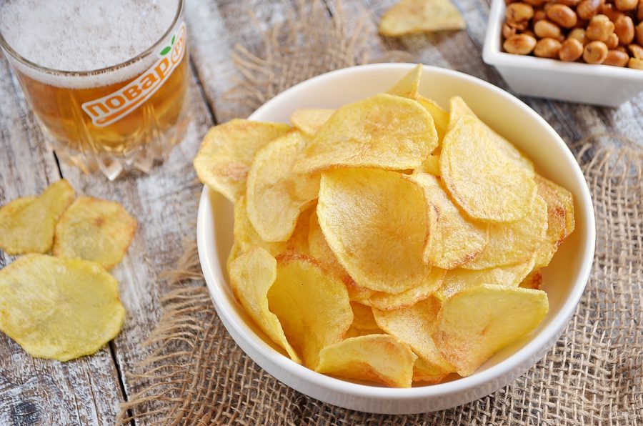 Хрустящие картофельные чипсы