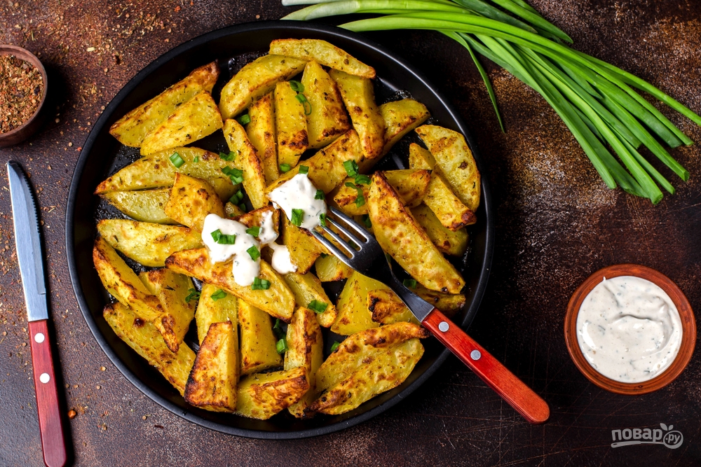 Жареная картошка с зеленым луком