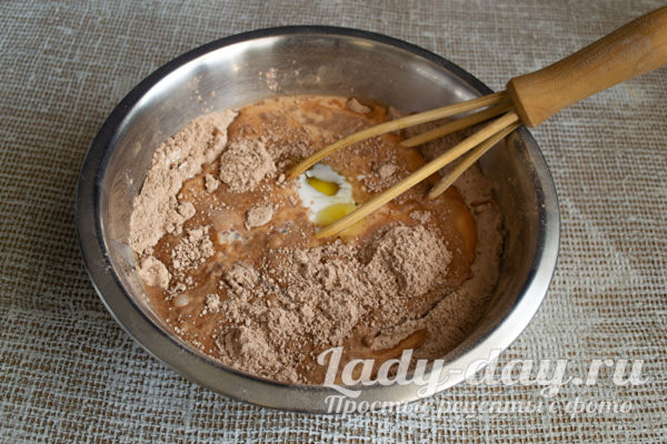 вливаем молоко