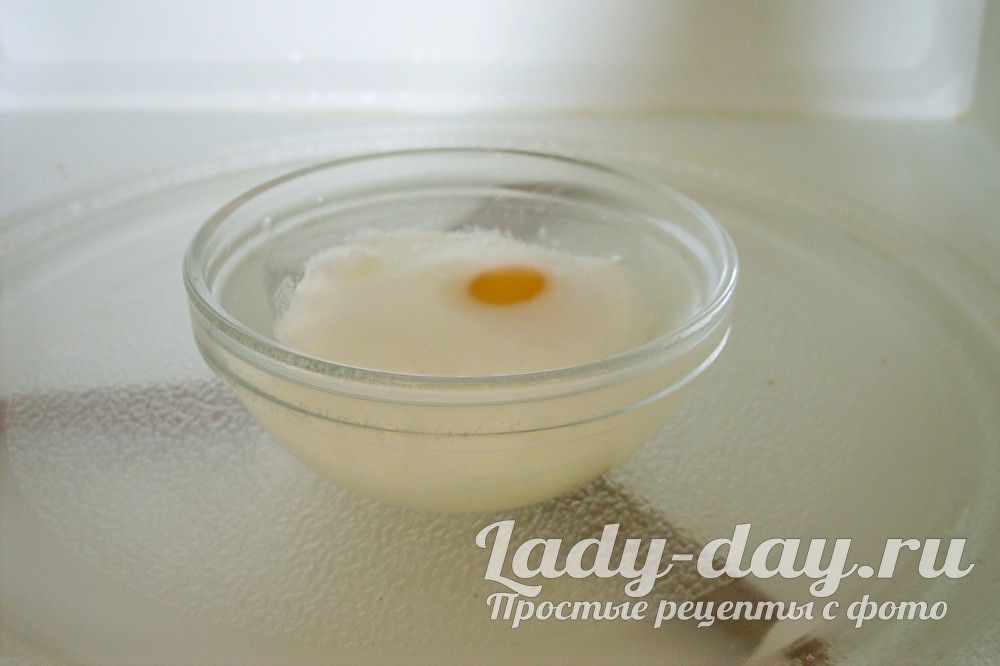 яйцо в микроволновке