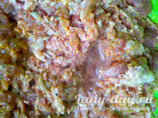 перемешиваем с водой