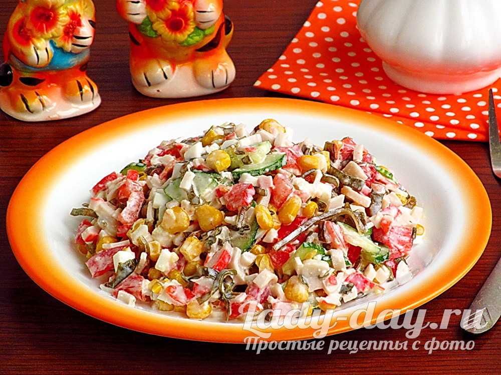 Салат из крабовых палочек и морской капусты рецепт с фото