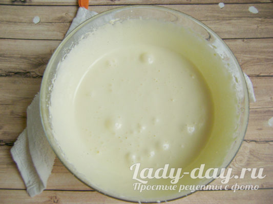 взбитые яйца с сахаром