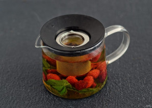 Малиновый чай - фото шаг 3