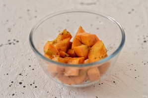 Салат из свеклы, тыквы и авокадо - фото шаг 2