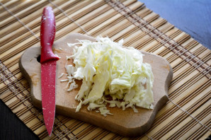 Салат с капустой и фасолью на зиму - фото шаг 3