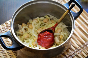 Салат с капустой и фасолью на зиму - фото шаг 8