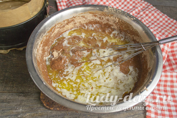 вливаем масло