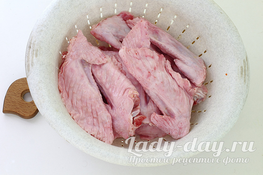 помыть крыло индейки