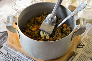 Грибная икра с морковью и луком - фото шаг 8