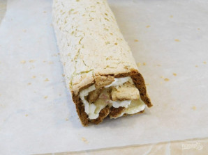 Меренговый рулет с малиной и фисташками - фото шаг 10