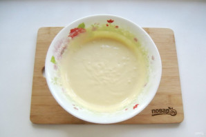 Пирог с яично-сметанной заливкой - фото шаг 6