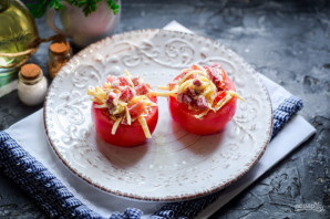 Помидоры фаршированные колбасой - фото шаг 6