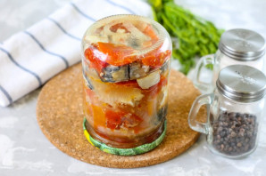 Скумбрия с помидорами на зиму - фото шаг 8