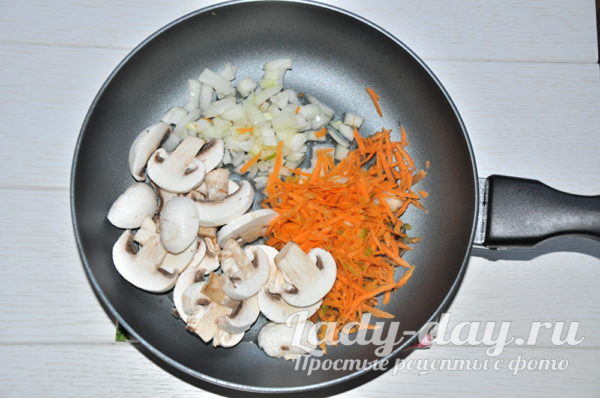 грибы, морковка, лук
