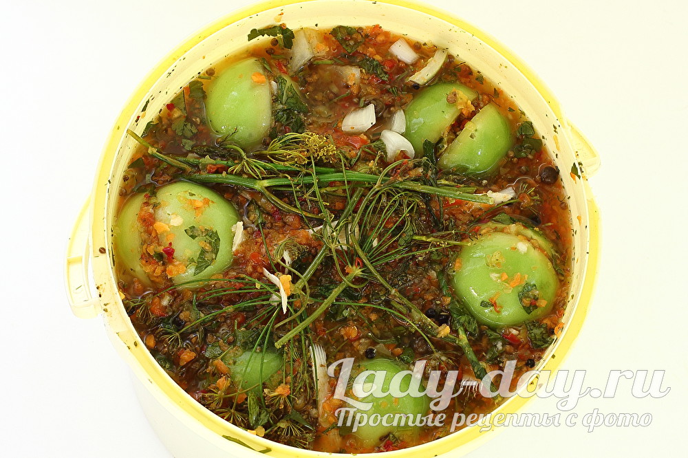 квашеные зелёные помидоры на зиму в ведре