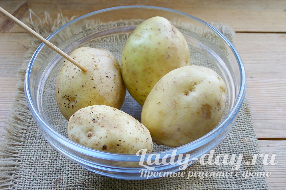 картошка в стеклянной посуде