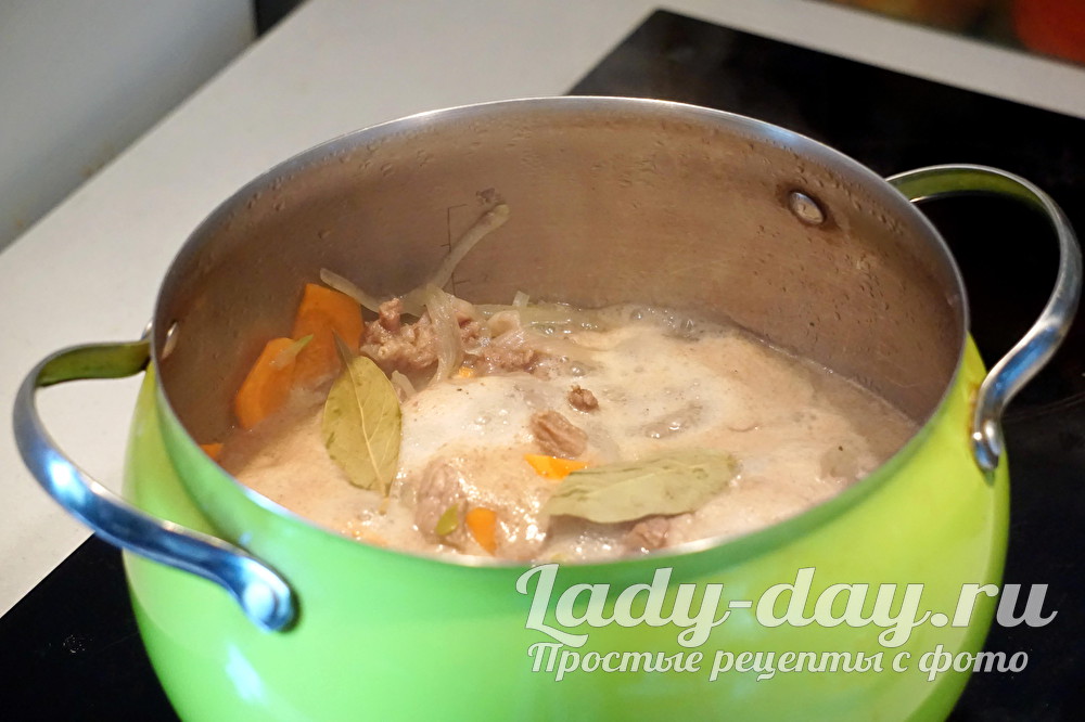 тушить мясо