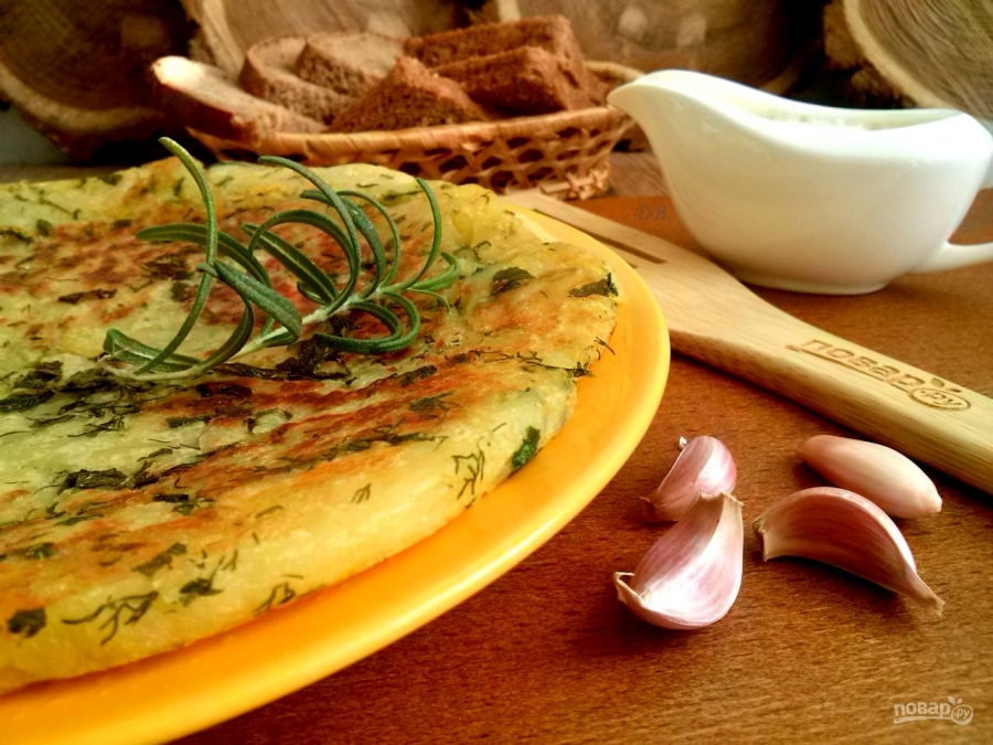 Лепешка из картошки с чесноком