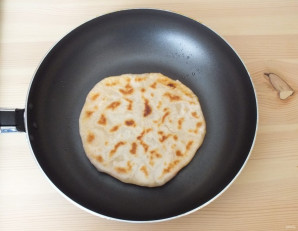 Лепешки с сыром и творогом на сковороде - фото шаг 11