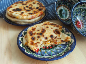 Лепешки с сыром и творогом на сковороде - фото шаг 14