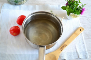 Маринованные огурцы и помидоры 