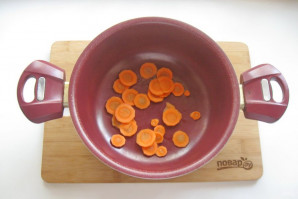 Скумбрия в томате с овощами - фото шаг 2