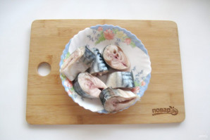 Скумбрия в томате с овощами - фото шаг 8