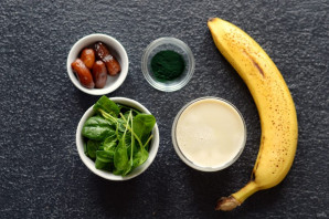 smuzi_so_spirulinoi-608155