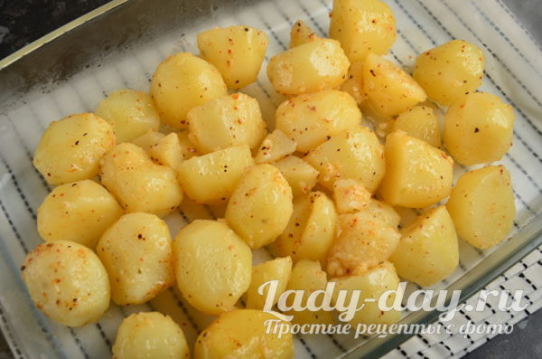 запечь картошку