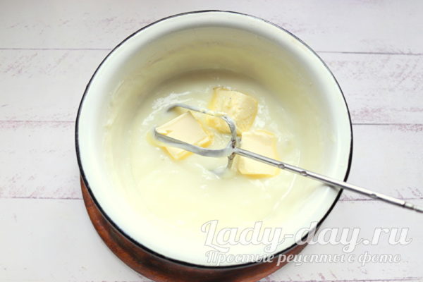 добавить масло