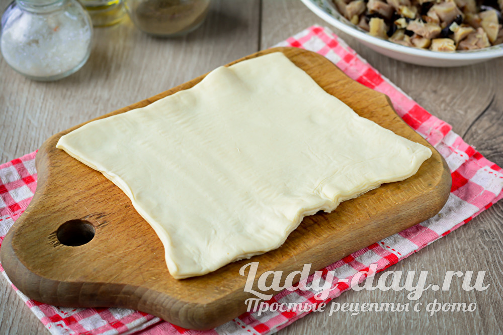 разрезать тесто