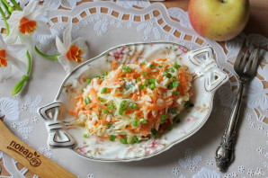 Салат из редьки, яблока и моркови - фото шаг 8