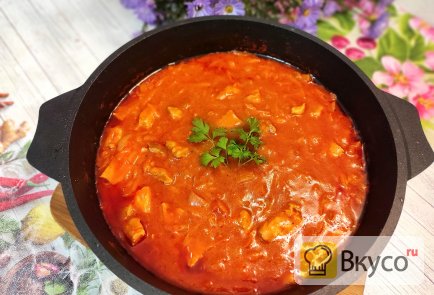 Густая мясная подлива с овощами