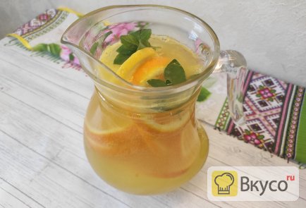 Домашний лимонад из апельсинов и лимонов с мятой