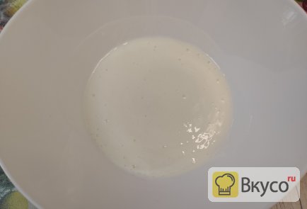Заливной пирог на кефире с курицей и сыром