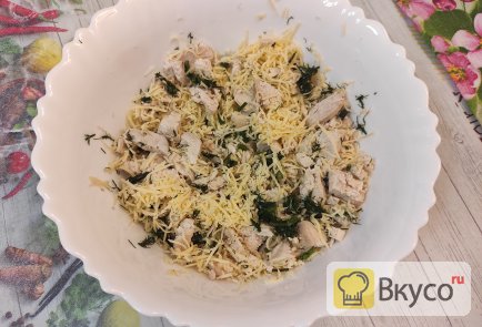 Заливной пирог на кефире с курицей и сыром