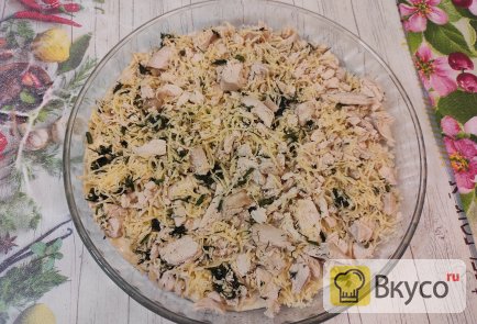 Заливной пирог на кефире с курицей и сыром