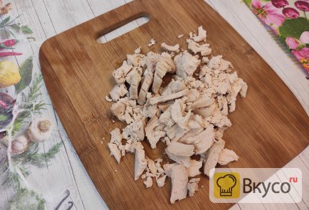 Заливной пирог на кефире с курицей и сыром